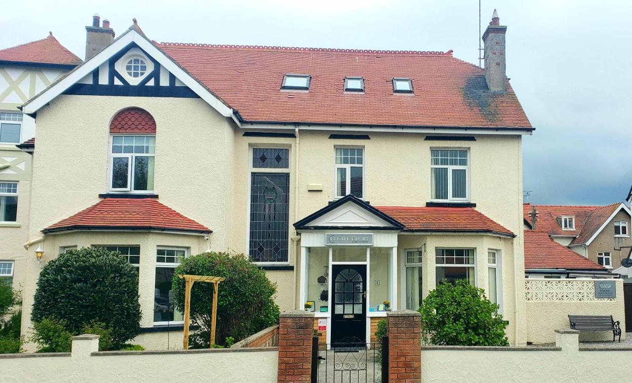 Cleave Court Guest House 랜디드노 외부 사진